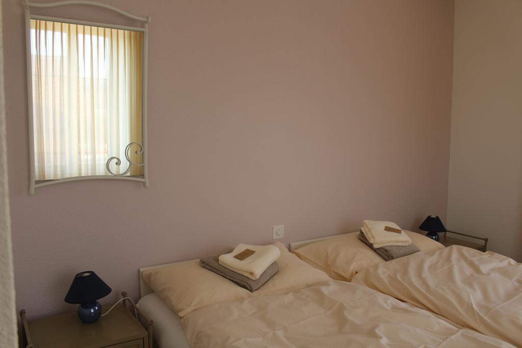Hotel De La Gare Yvonand ห้อง รูปภาพ