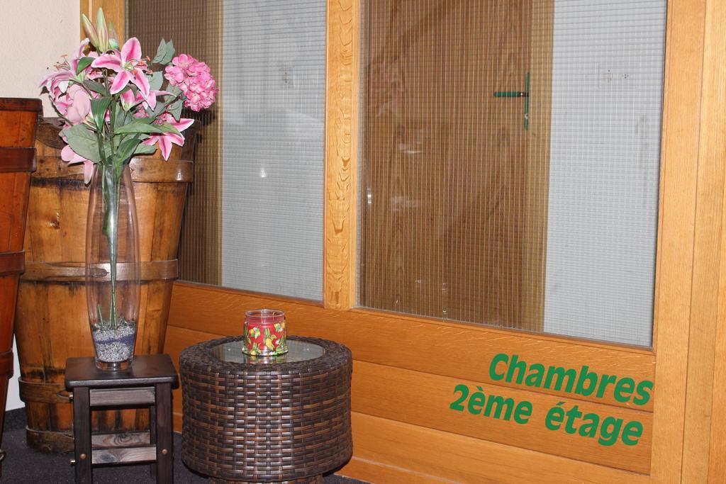 Hotel De La Gare Yvonand ภายนอก รูปภาพ